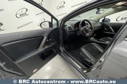 Toyota Avensis Combi 2.2 D-4D Executive Automatas 2015 full