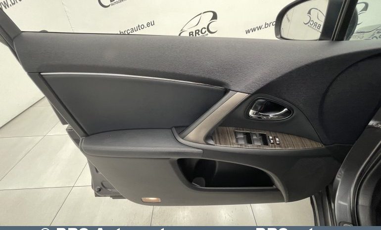 Toyota Avensis Combi 2.2 D-4D Executive Automatas 2015 full