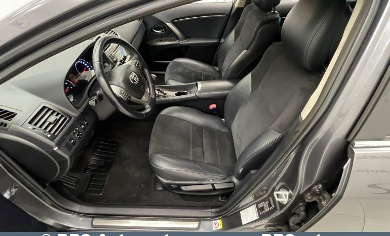 Toyota Avensis Combi 2.2 D-4D Executive Automatas 2015 full
