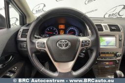 Toyota Avensis Combi 2.2 D-4D Executive Automatas 2015 full