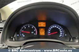 Toyota Avensis Combi 2.2 D-4D Executive Automatas 2015 full