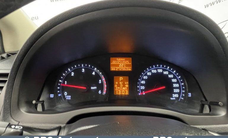 Toyota Avensis Combi 2.2 D-4D Executive Automatas 2015 full
