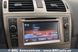 Toyota Avensis Combi 2.2 D-4D Executive Automatas 2015 full