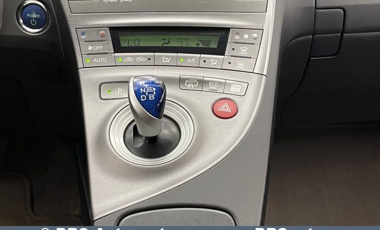 Toyota Prius 1.8 Plug-in Hybrid Automatas 2014 full