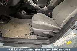 Toyota Prius 1.8 Plug-in Hybrid Automatas 2014 full