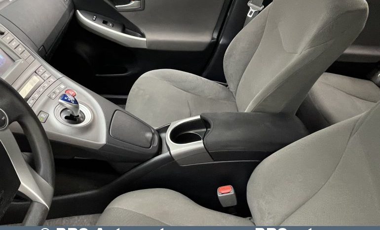 Toyota Prius 1.8 Plug-in Hybrid Automatas 2014 full