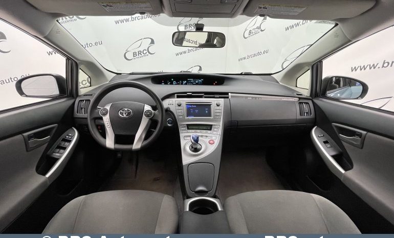 Toyota Prius 1.8 Plug-in Hybrid Automatas 2014 full