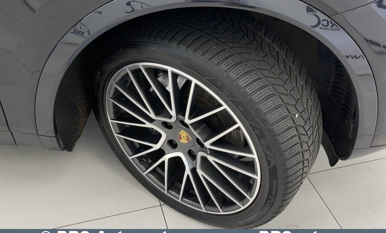Porsche Cayenne Automatas 2017 full