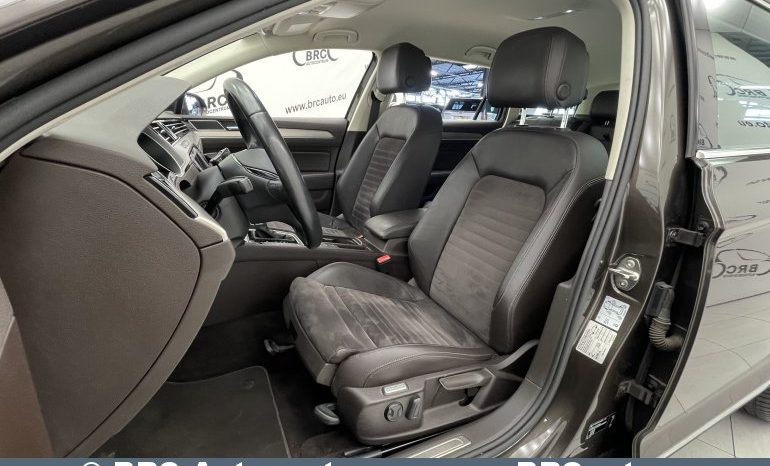 Volkswagen Passat Variant 2.0 TDI DSG 2015 full