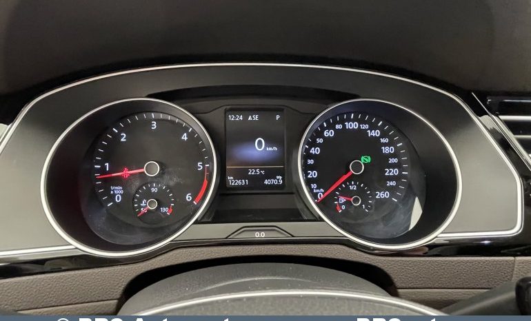 Volkswagen Passat Variant 2.0 TDI DSG 2015 full