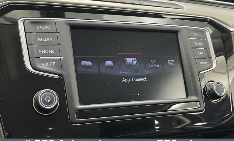 Volkswagen Passat Variant 2.0 TDI DSG 2015 full