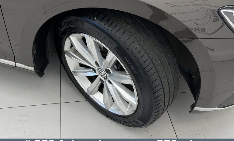 Volkswagen Passat Variant 2.0 TDI DSG 2015 full
