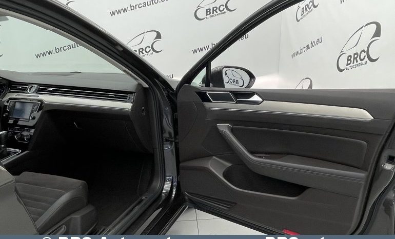 Volkswagen Passat Variant 2.0 TDI DSG 2015 full