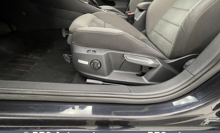 Volkswagen Golf 1.6 TDI Automatas 2017 full