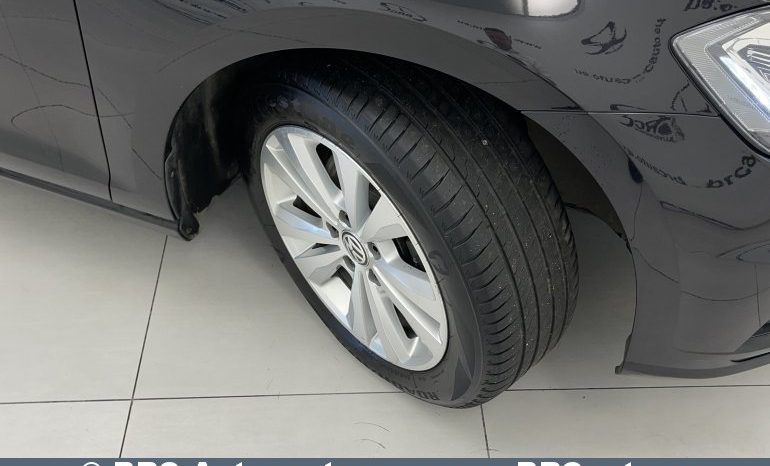 Volkswagen Golf 1.6 TDI Automatas 2017 full