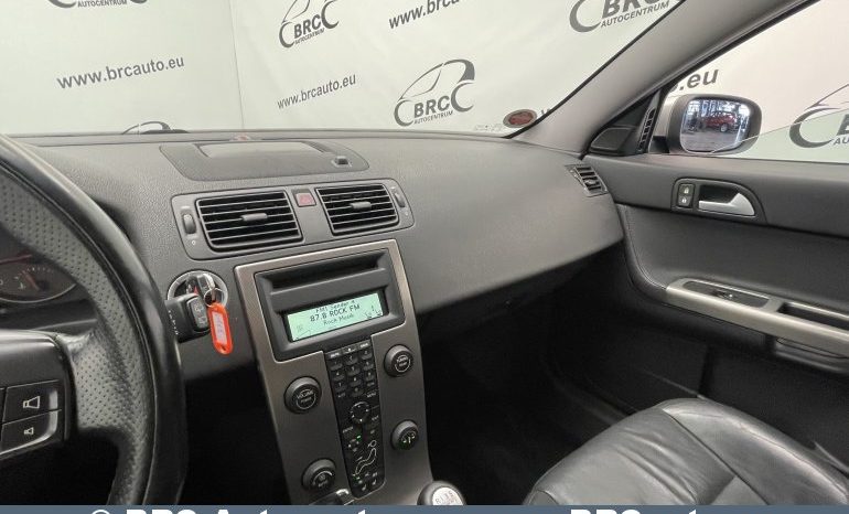 Volvo V50 2.0 D 2006 full