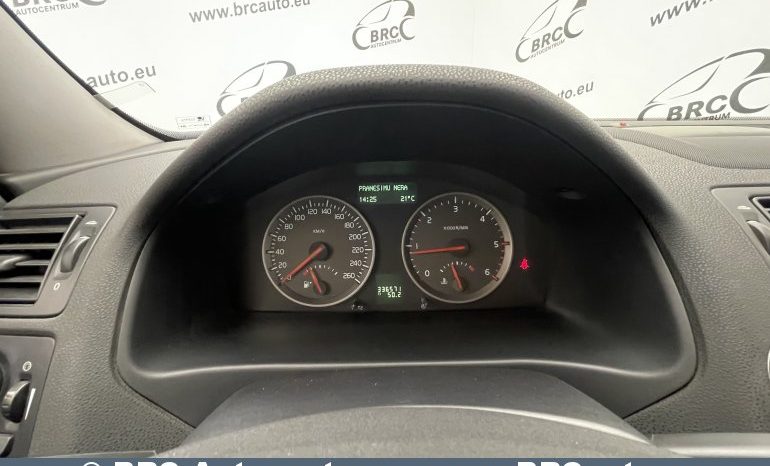 Volvo V50 2.0 D 2006 full