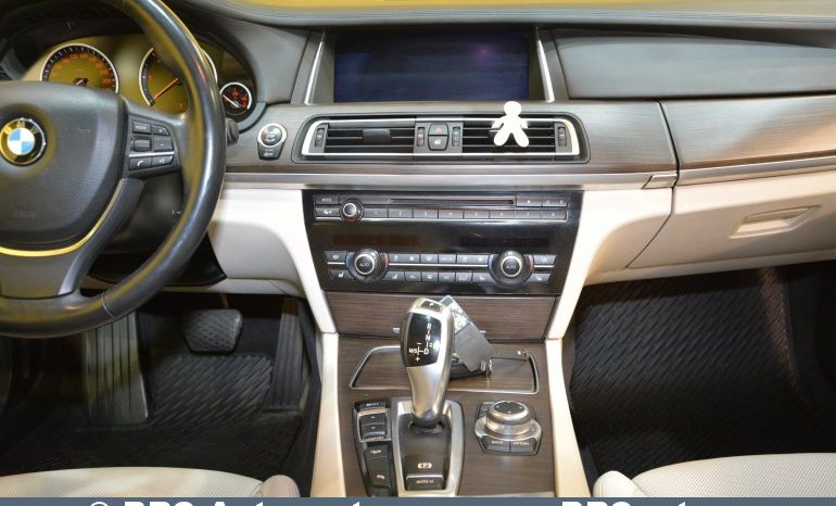 BMW 740 xDrive Automatas 2012 full