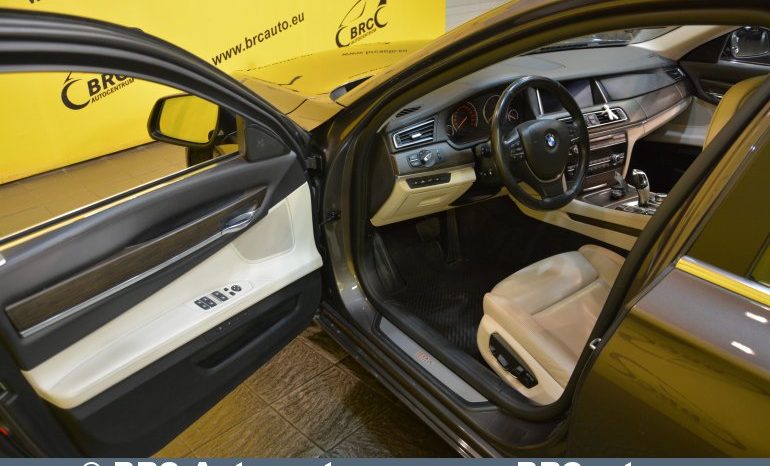 BMW 740 xDrive Automatas 2012 full