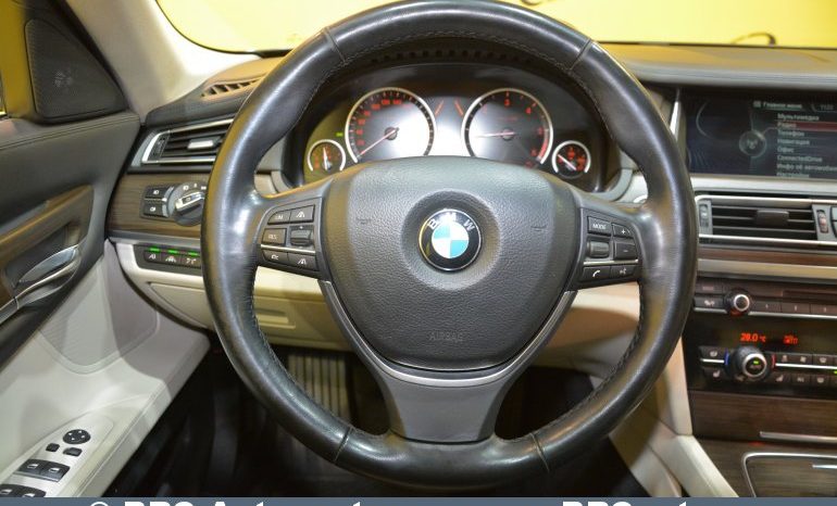 BMW 740 xDrive Automatas 2012 full