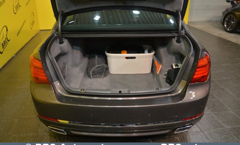 BMW 740 xDrive Automatas 2012 full