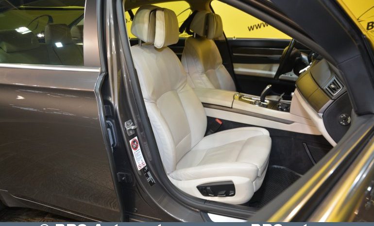 BMW 740 xDrive Automatas 2012 full
