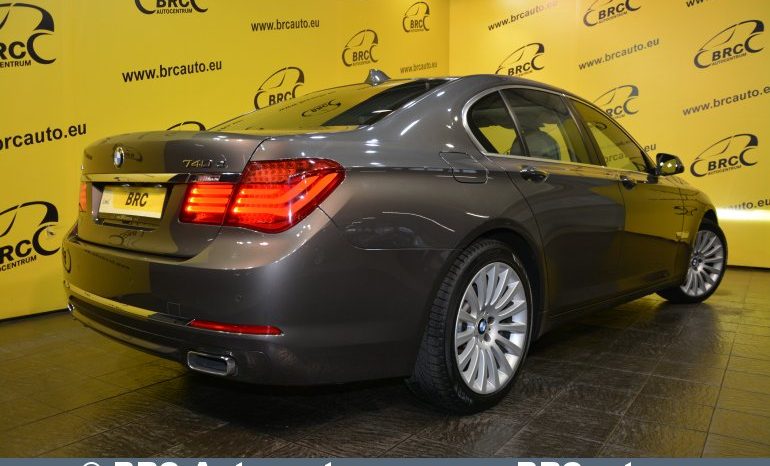 BMW 740 xDrive Automatas 2012 full