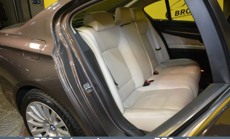 BMW 740 xDrive Automatas 2012 full