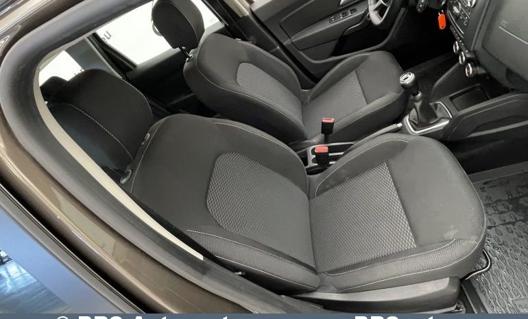 Dacia Duster 1.6i SCe 4×4 2019 full