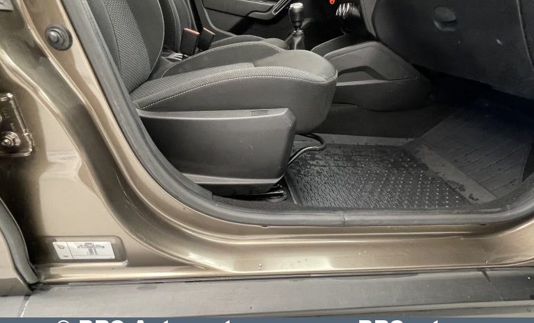 Dacia Duster 1.6i SCe 4×4 2019 full