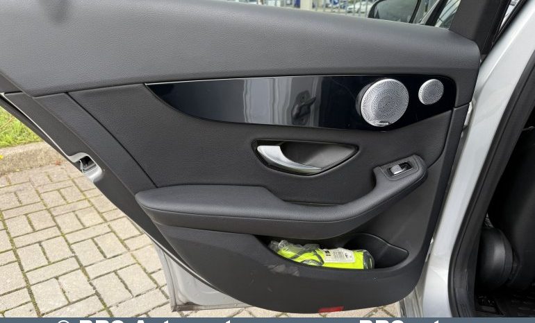Mercedes-Benz C 200 T 2017 full
