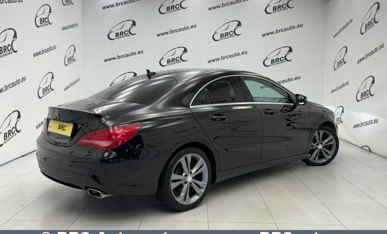 Mercedes-Benz CLA 200 1.6i Automatas 2014 full