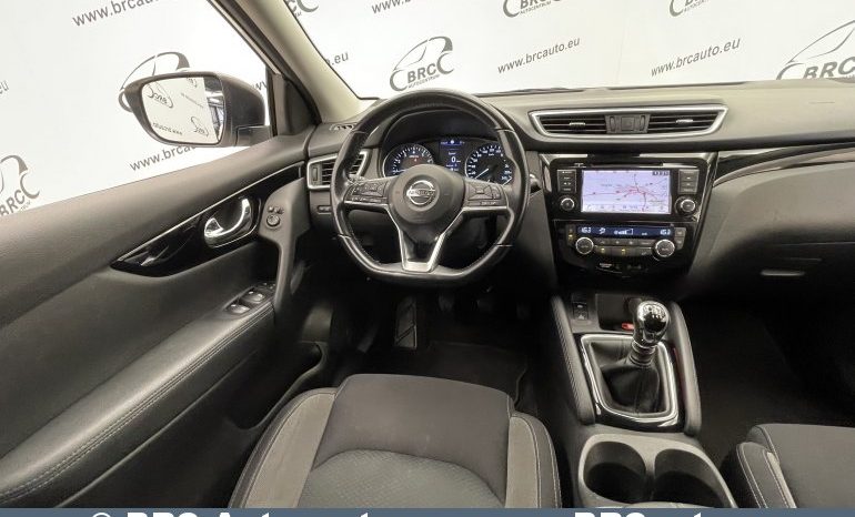 Nissan Qashqai 1.3 DIG-T 2020 full