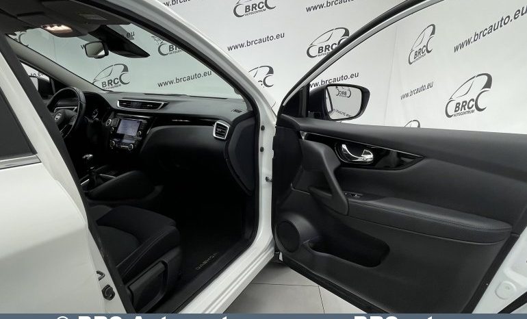 Nissan Qashqai 1.3 DIG-T 2020 full