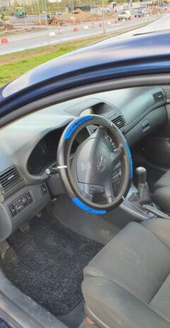 Naudoti 2004 Toyota Avensis full