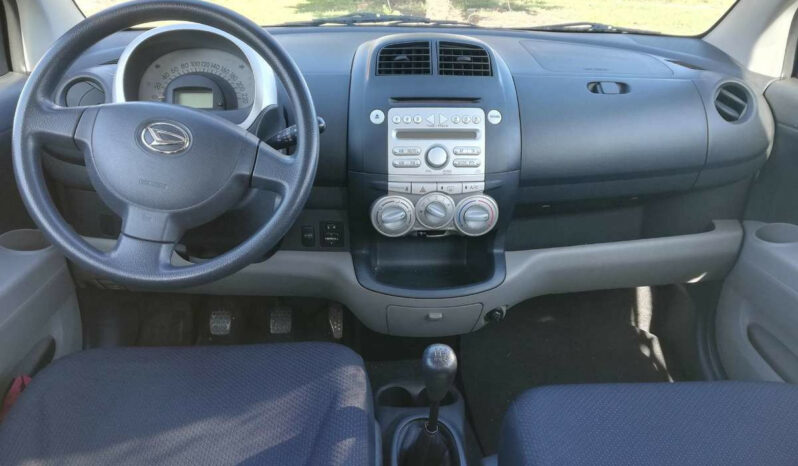 Naudoti 2006 Daihatsu Sirion full