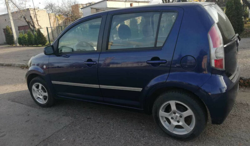 Naudoti 2006 Daihatsu Sirion full