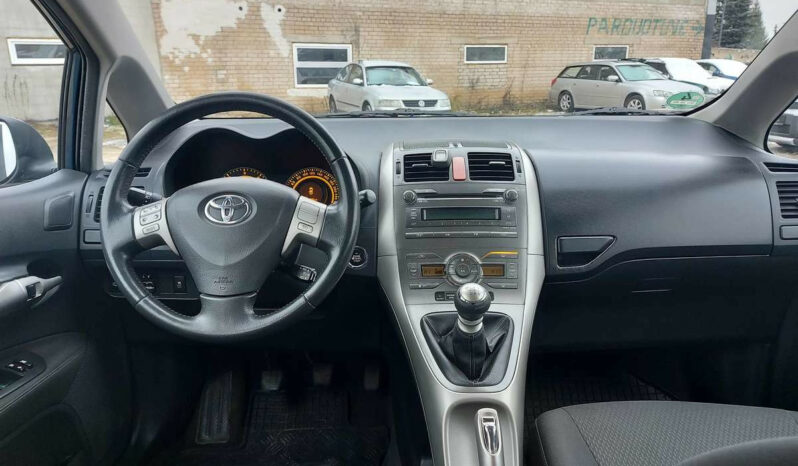 Naudoti 2007 Toyota Auris full