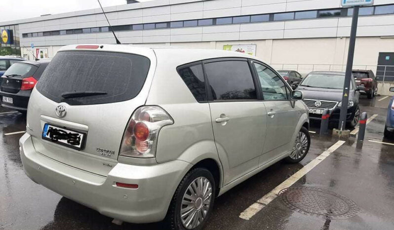 Naudoti 2005 Toyota Corolla Verso full