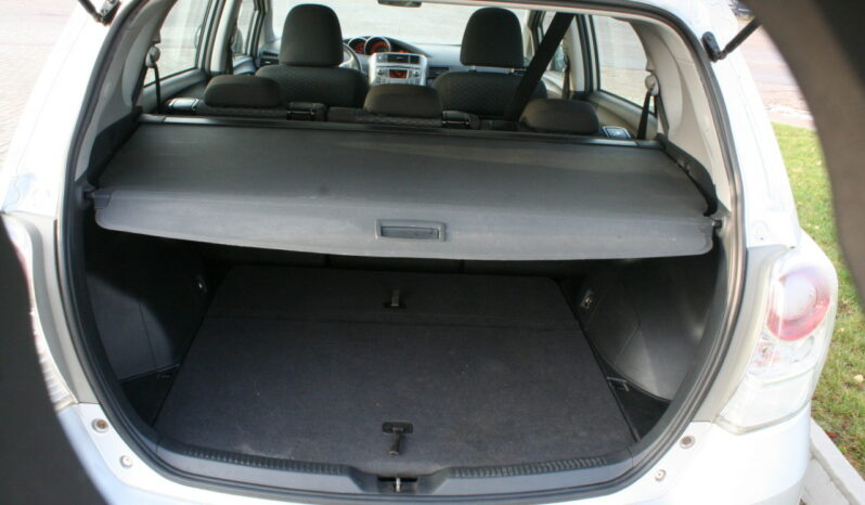 Naudoti 2009 Toyota Verso full
