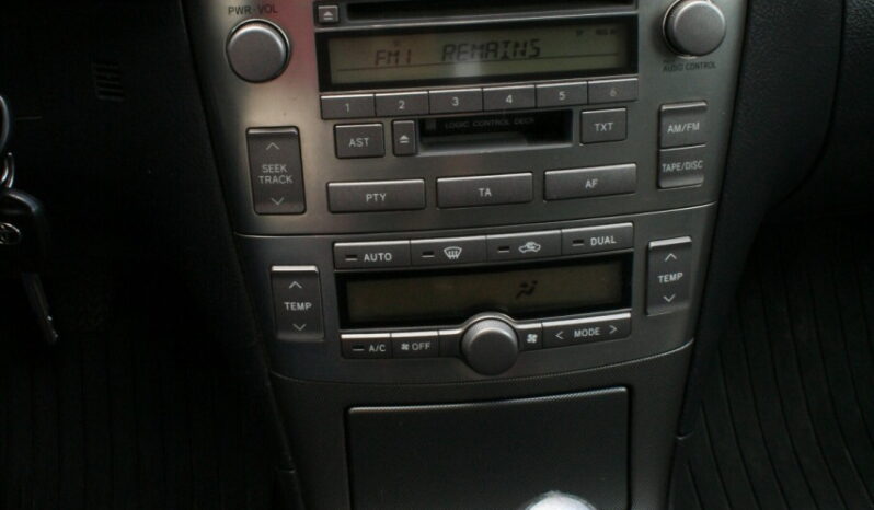 Naudoti 2003 Toyota Avensis full