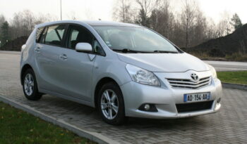 Naudoti 2009 Toyota Verso full