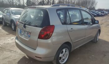 Naudoti 2003 Toyota Corolla Verso full