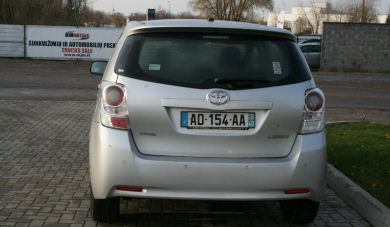 Naudoti 2009 Toyota Verso full