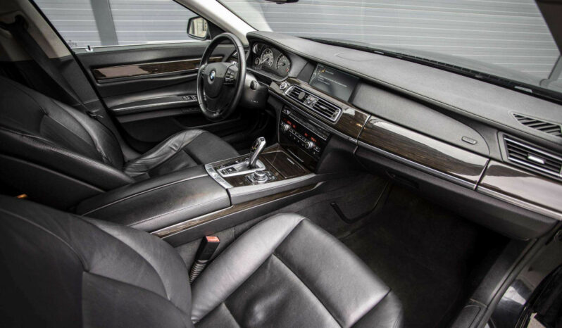 Naudoti 2012 BMW 740 full