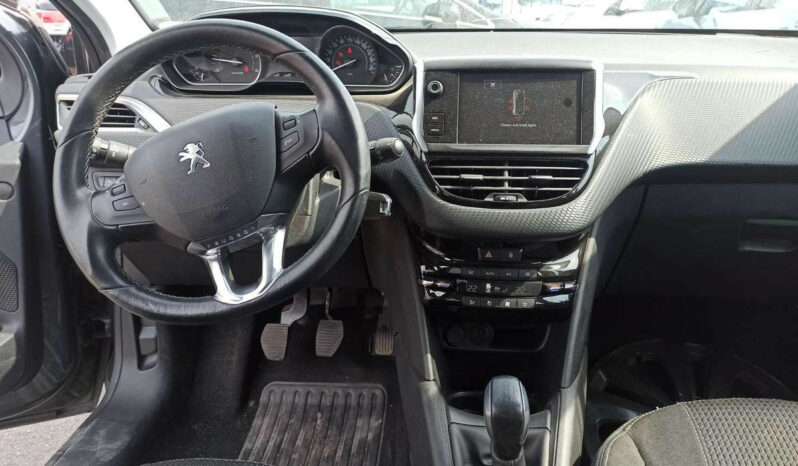 Naudoti 2016 Peugeot 208 full