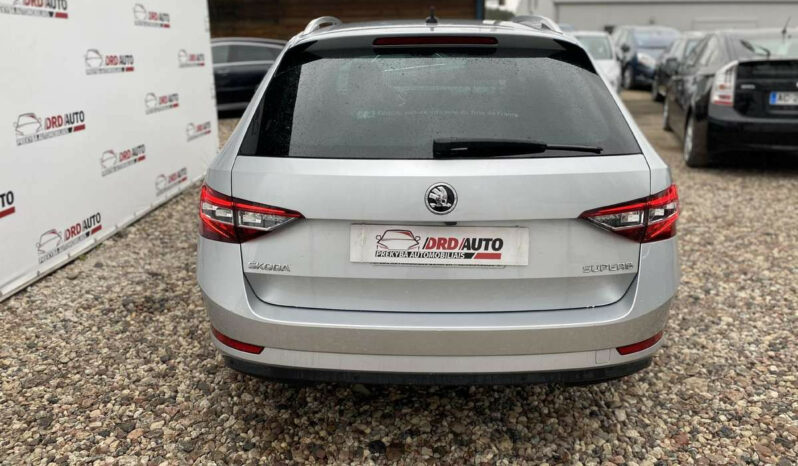 Naudoti 2017 Skoda Superb full