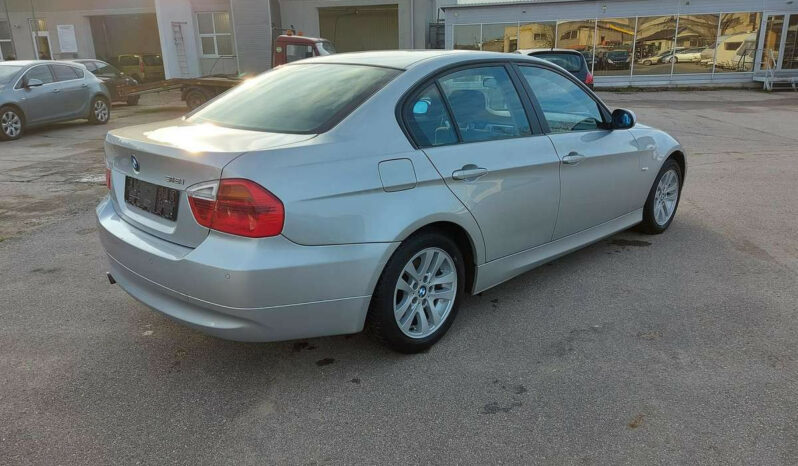 Naudoti 2006 BMW 318 full