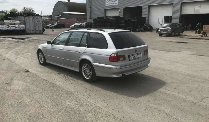Naudoti 2001 BMW 530 full