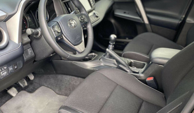 Naudoti 2018 Toyota RAV4 full